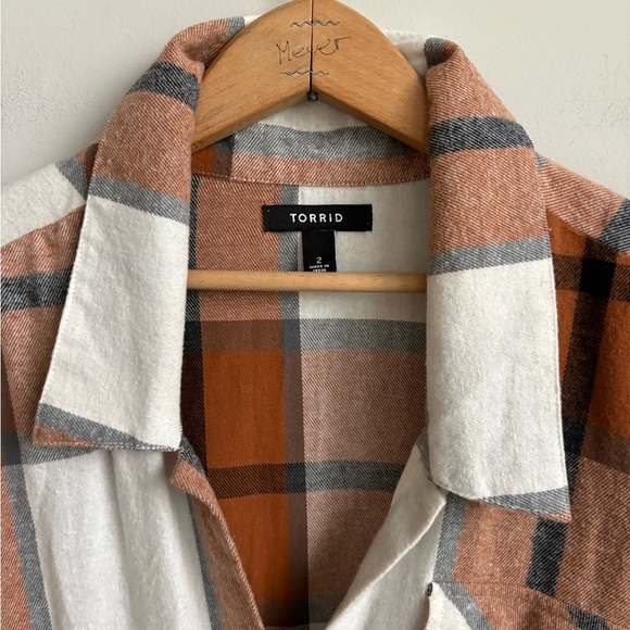 Torrid Cotton Long Line Shacket Size 2X - Picture 6 of 9